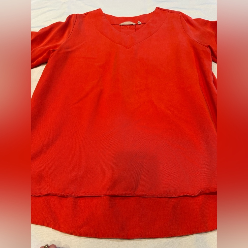 Soft Surroundings Red V‑Neck Button Accent Blouse - Picture 2 of 9